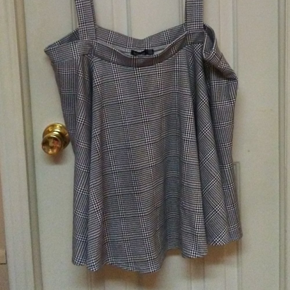 NWT BooHoo Houndstooth Check Pinafore Skirt - Picture 3 of 8